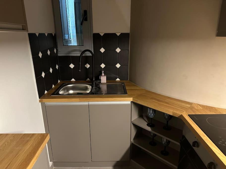 Athens Center Modern Apartment מראה חיצוני תמונה